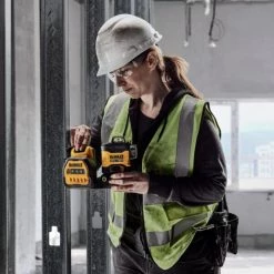 Laser Multipoints, Croix Et Plan DEWALT Laser Multilignes Vert 3x360° XR 12V/18V - DCE089D1G18-QW -Mesure Contrôle Soldes Magasin dewalt laser multilignes vert 3x360 xr 12v18v dce089d1g18 qw 4