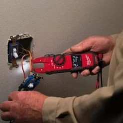 Détecteur MILWAUKEE Pince Multimétrique Electricien - 2205-40 - 4933416972 -Mesure Contrôle Soldes Magasin milwaukee pince multimetrique electricien 2205 40 4933416972 3