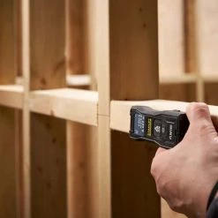STANLEY Télémètre Laser 50m FLM165 - FMHT77165-0 -Mesure Contrôle Soldes Magasin stanley telemetre laser 50m flm165 fmht77165 0 3